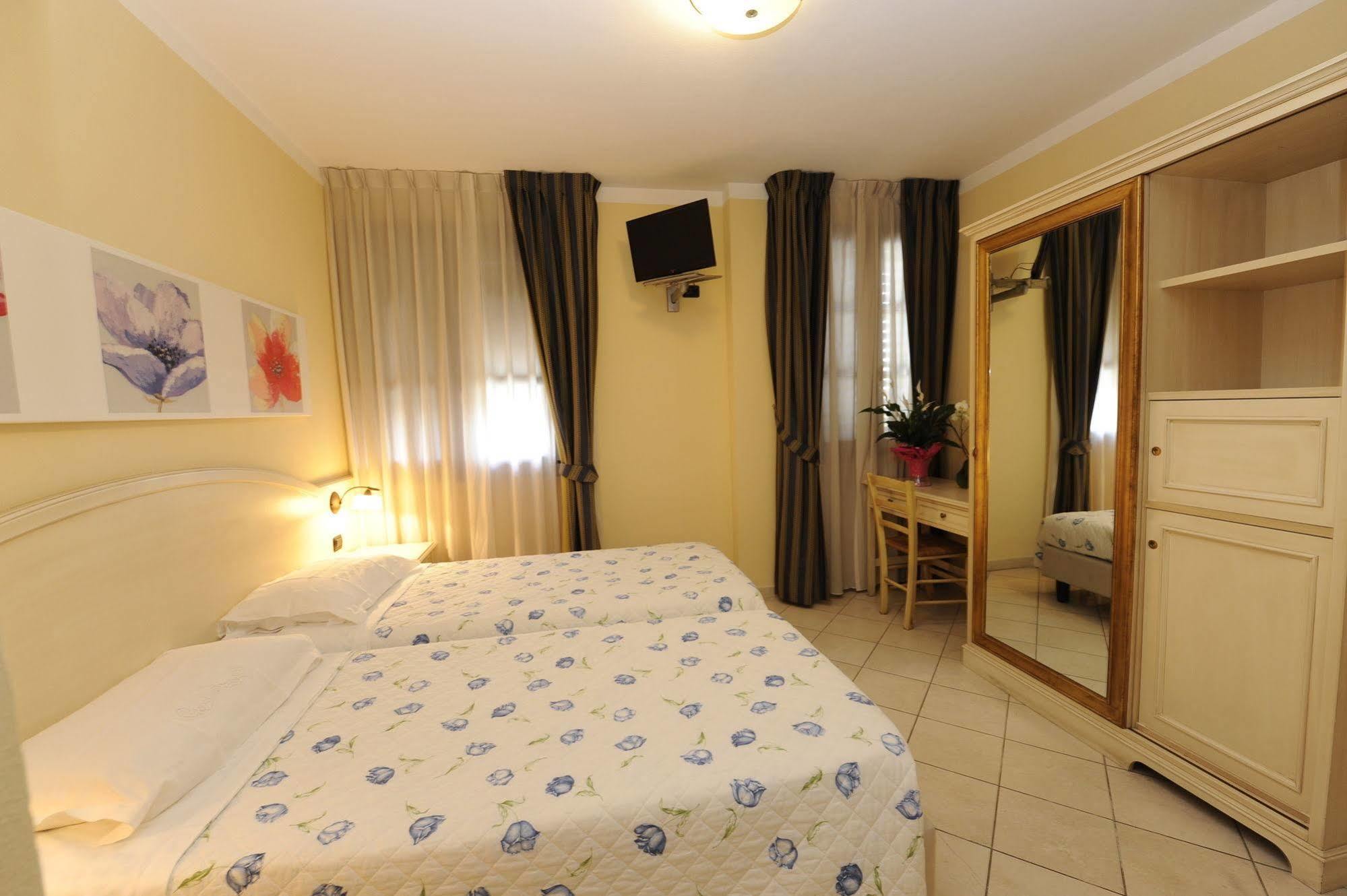 Hotel Sextum Bientina Exteriér fotografie